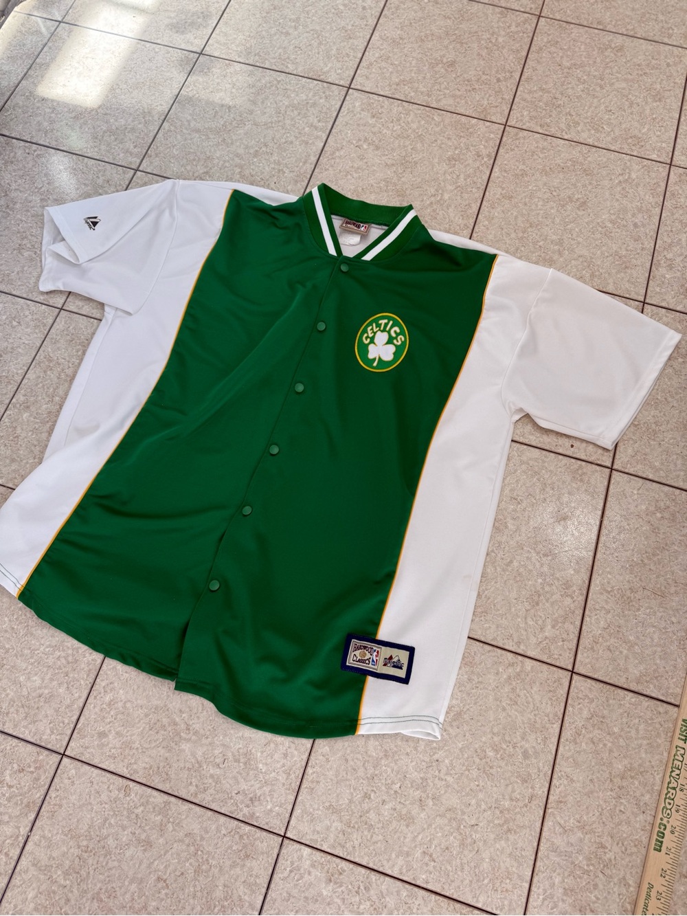 Boston Celtics Majestic Green and White Vintage Hardwood Classics Snap Jacket